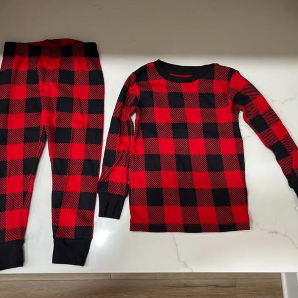 Carter’s 2-Piece Red & Black Buffalo Plaid Pajama Set - Size Boys 24M *NWT*